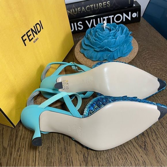 FENDI COLIBRI HEELS SHOES BLUE  NEW WITH TICKET - Picture 9 of 13